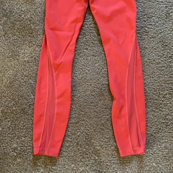 Lululemon Train Times HR Tight Coral Size 2 - Picture 4 of 7
